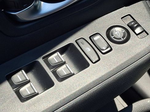Used 2023 Honda Pilot Touring image 27