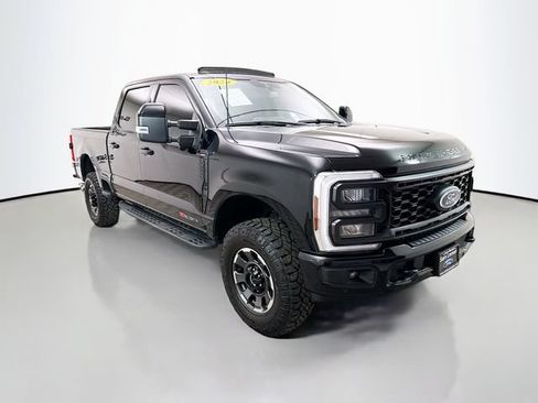 Used 2024 Ford F250 Lariat w/ Lariat Ultimate Package AWD/4WD image 1