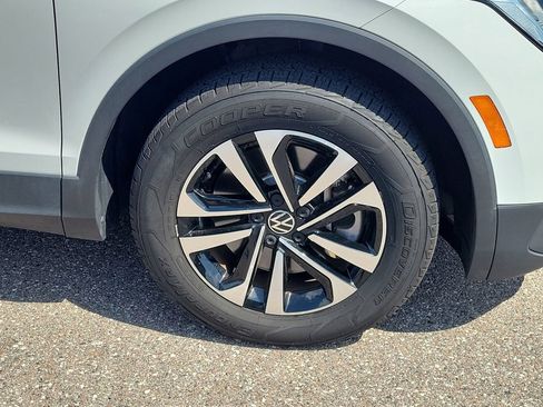 Used 2022 Volkswagen Tiguan S image 7