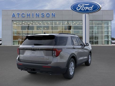 Used 2026 Ford Explorer Active AWD/4WD image 8
