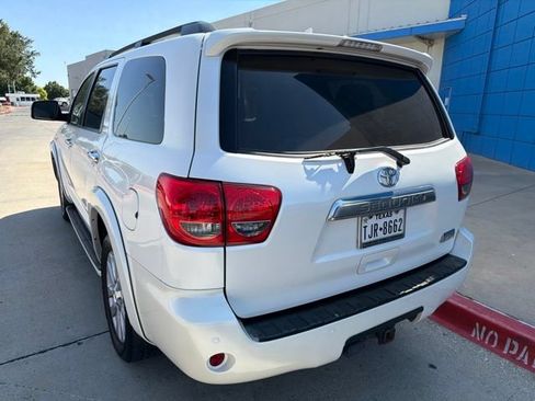 Used 2016 Toyota Sequoia Platinum RWD image 7