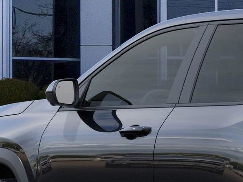 New 2026 Chevrolet Equinox LT w/ Safety and Technology Package FWD image 13