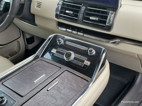 Used 2019 Lincoln Navigator Reserve AWD/4WD image 20