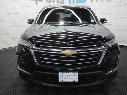 Used 2023 Chevrolet Traverse LT FWD image 12
