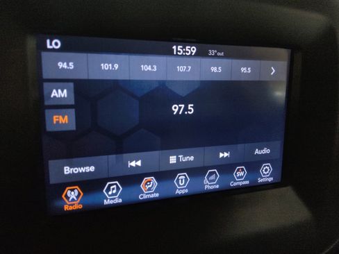 Used 2019 Jeep Compass Sport image 25