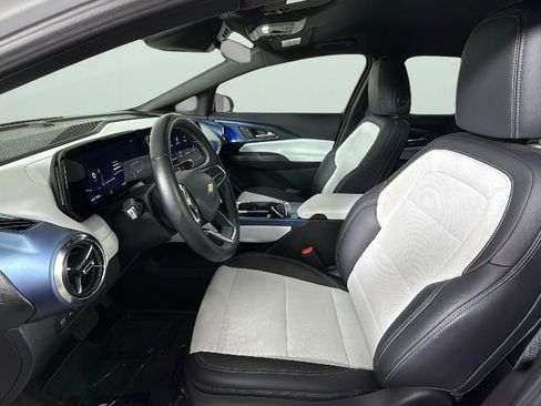 Certified 2025 Chevrolet Equinox EV LT FWD image 16
