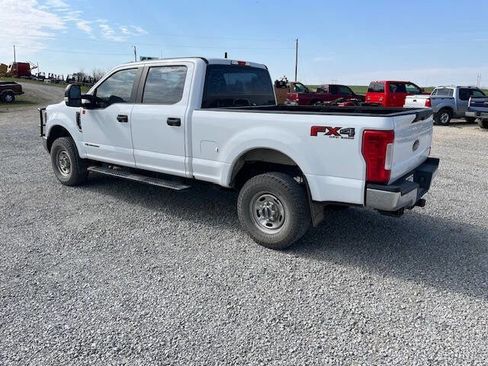 Used 2018 Ford F250 XL w/ Power Equipment Group image 4
