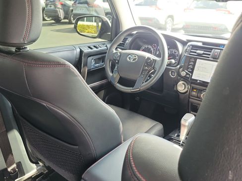 Used 2022 Toyota 4Runner TRD Off-Road Premium image 14