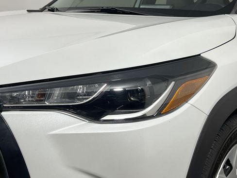 Used 2023 Toyota Corolla Cross L FWD image 12