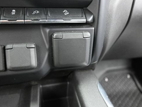 Used 2021 GMC Sierra 1500 AT4 w/ AT4 Premium Package AWD/4WD image 38