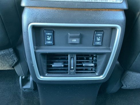 Used 2018 Nissan Murano SL w/ Moonroof Package image 32