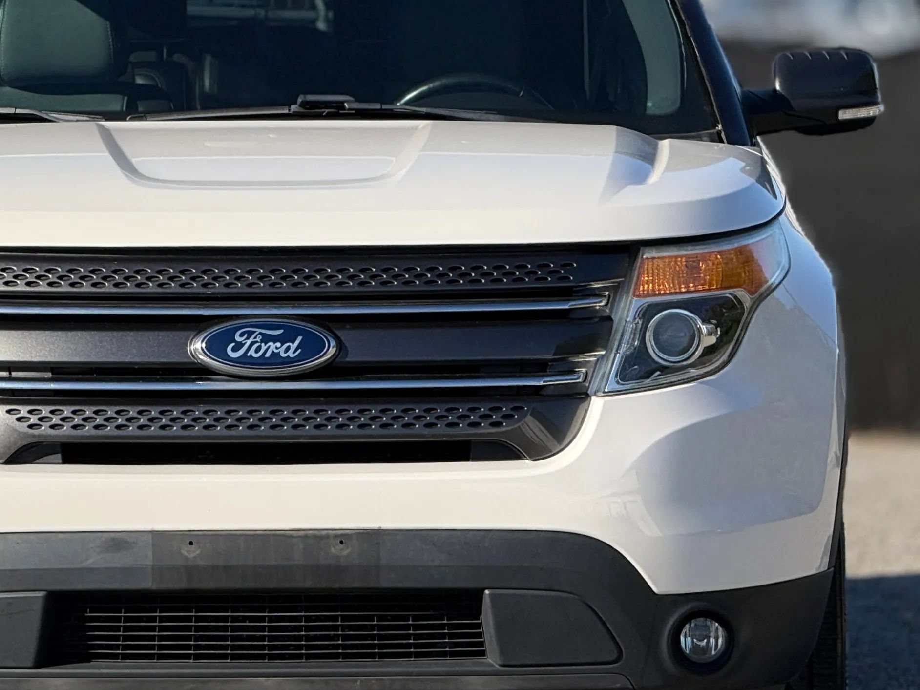 Used 2015 Ford Explorer XLT w/ Equipment Group 202B AWD/4WD image 12
