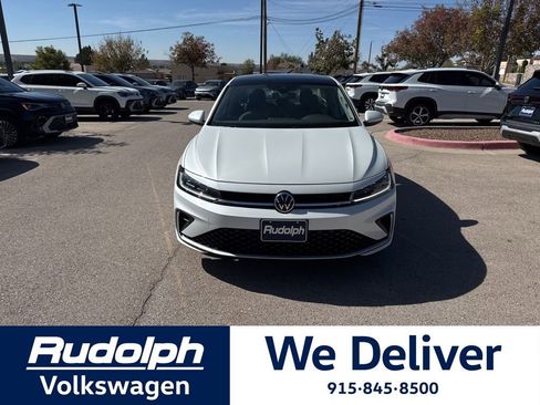 New 2025 Volkswagen Jetta SE image 8