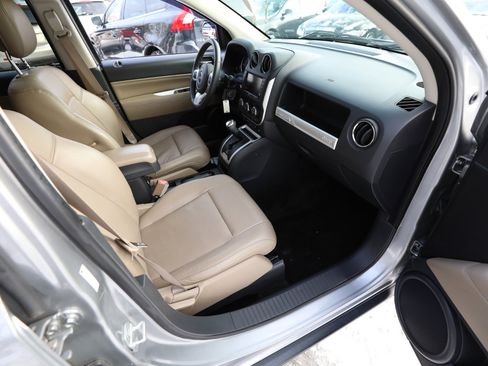 Used 2015 Jeep Compass High Altitude image 12