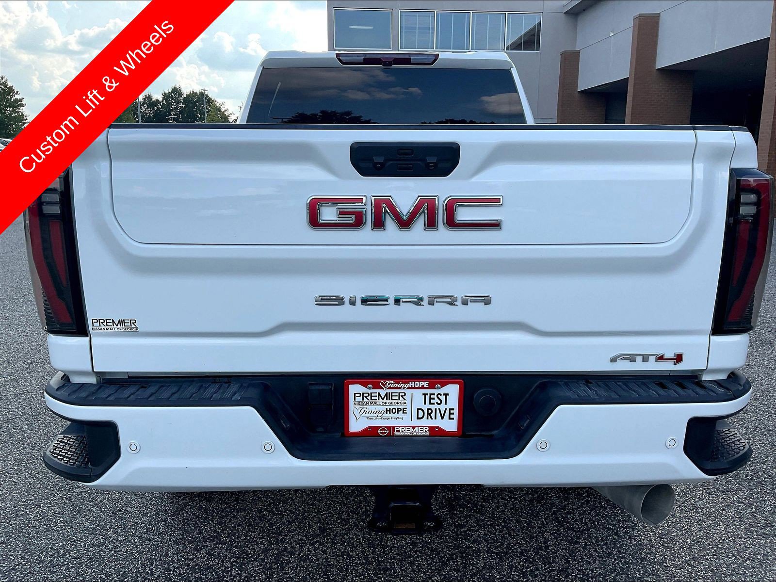 Used 2025 GMC Sierra 2500 AT4 AWD/4WD image 27