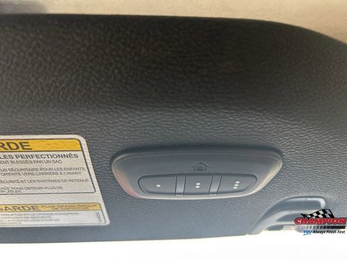 Used 2019 Jeep Wrangler Unlimited Sahara w/ Dual Top Group image 21