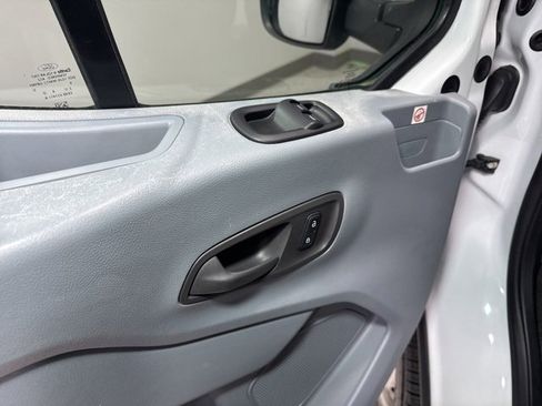 Used 2019 Ford Transit 350 XL image 6