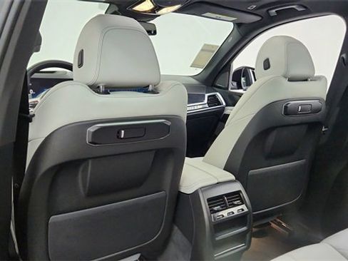 Used 2024 BMW X5 sDrive40i w/ M Sport Package image 32