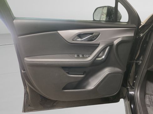 Used 2025 Chevrolet Blazer LT AWD/4WD image 13