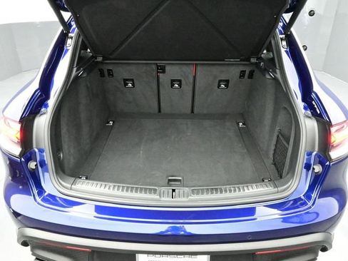 Certified 2025 Porsche Macan S AWD/4WD image 16