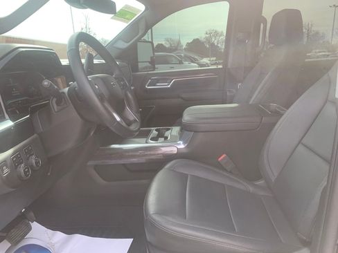Used 2024 Chevrolet Silverado 2500 LTZ w/ LTZ Plus Package AWD/4WD image 23