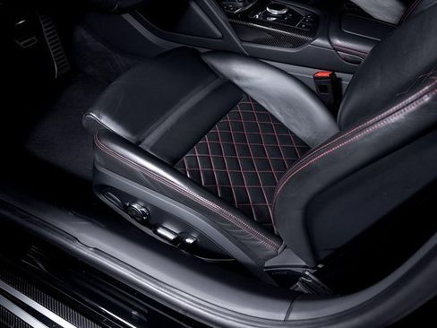 Used 2023 Audi R8 V10 performance image 17