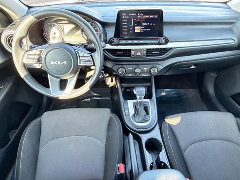 Used 2023 Kia Forte LXS image 17