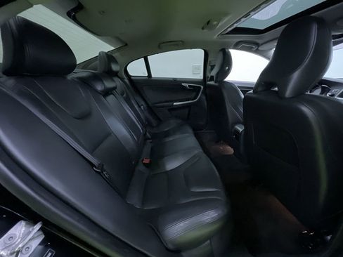 Used 2018 Volvo S60 T5 Inscription Platinum image 28