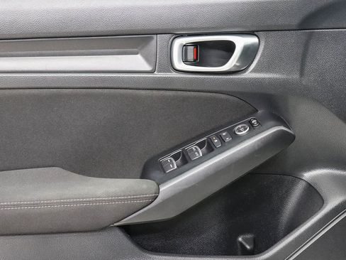 Used 2023 Honda Civic Sport image 21
