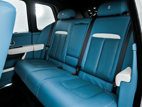 Used 2023 Rolls-Royce Cullinan AWD/4WD image 20