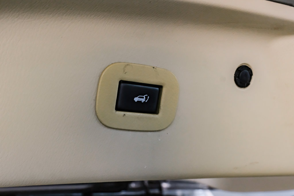 Used 2016 INFINITI QX80 2WD w/ Driver's Assistance Package image 71