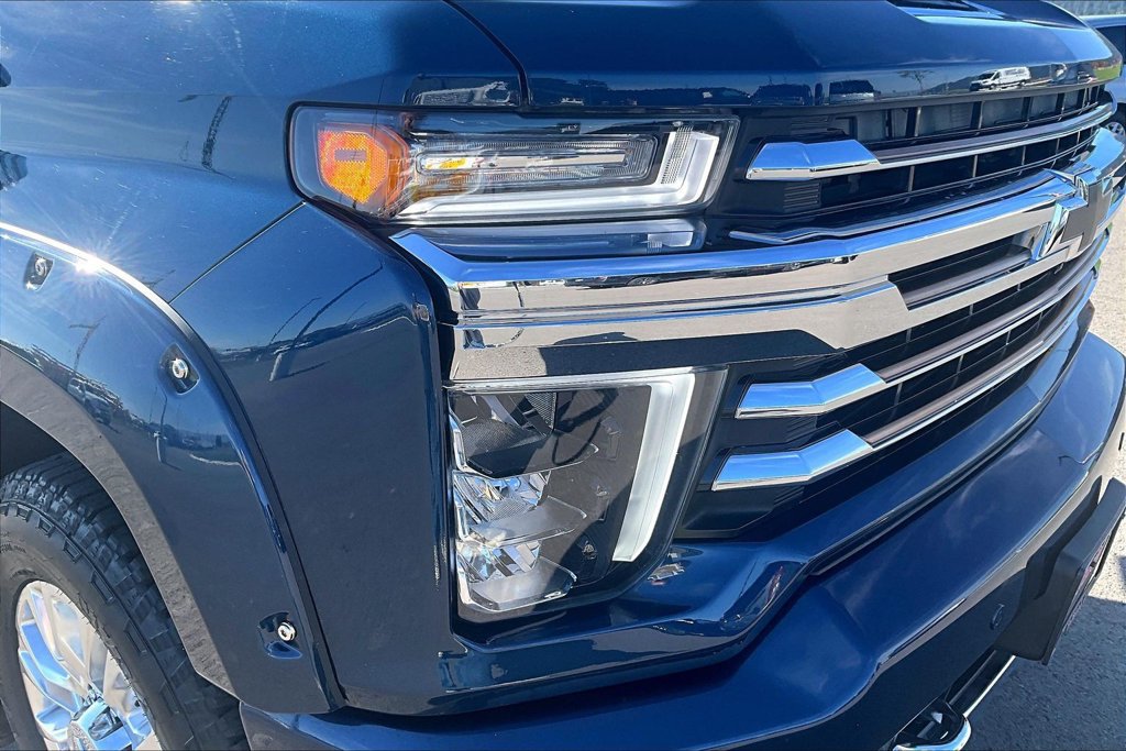 Used 2021 Chevrolet Silverado 3500 High Country AWD/4WD image 30