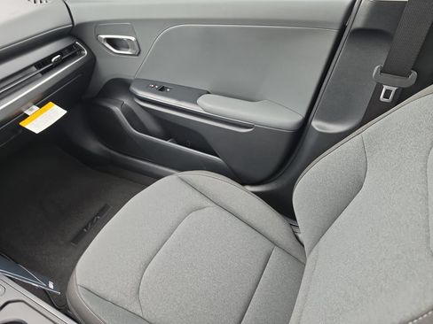 New 2026 Kia K4 FWD image 15
