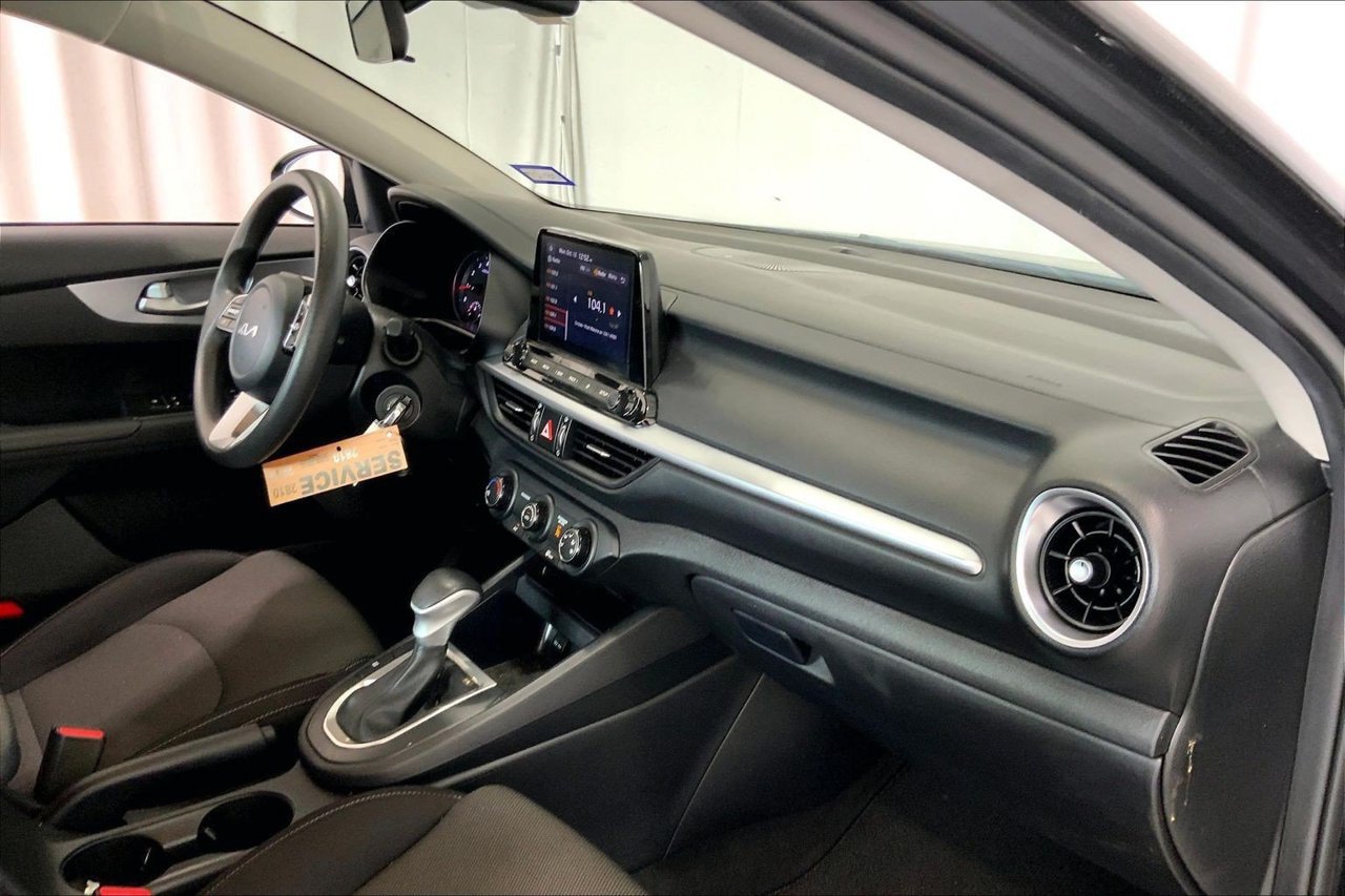 Used 2022 Kia Forte Sedan FWD image 26