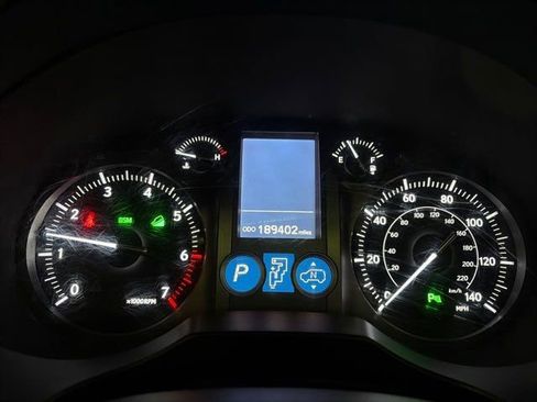 Used 2015 Lexus GX 460 Luxury w/ Preferred Accessory Package image 22