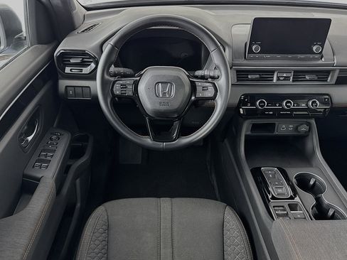 Certified 2023 Honda Pilot Sport image 21