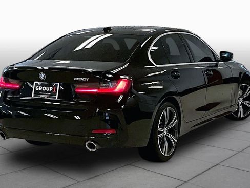 Used 2024 BMW 330i Sedan w/ Convenience Package RWD image 11