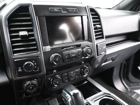 Used 2019 Ford F150 XLT w/ Equipment Group 302A Luxury AWD/4WD image 13