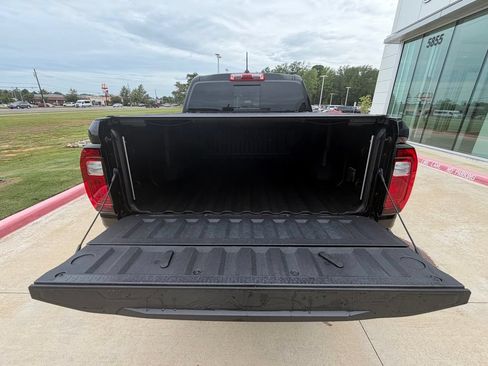 Used 2024 GMC Canyon AT4X AWD/4WD image 13