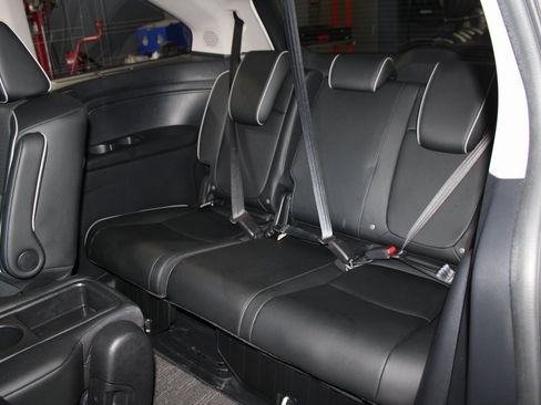 Used 2025 Honda Odyssey Elite image 18