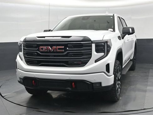 Used 2025 GMC Sierra 1500 AT4 w/ AT4 Premium Package AWD/4WD image 37