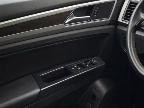 Used 2019 Volkswagen Atlas SE AWD/4WD image 16