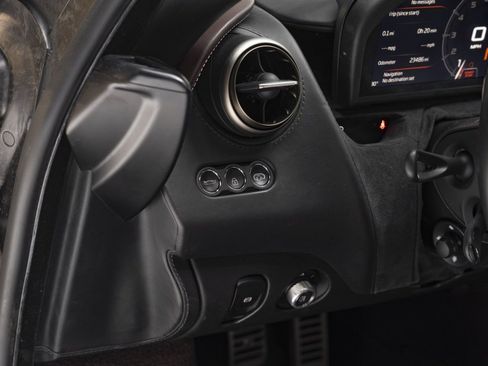 Used 2018 McLaren 720S Performance image 22