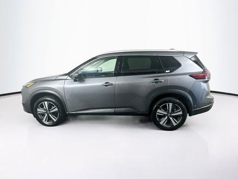 Used 2026 Nissan Rogue SL FWD image 4
