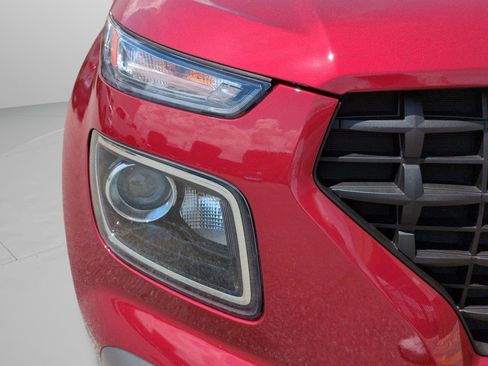 Certified 2024 Hyundai Venue SE FWD image 23