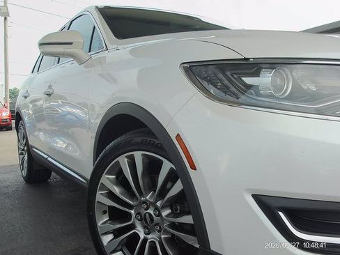 Used 2016 Lincoln MKX Reserve w/ Driver Assistance Package AWD/4WD image 19