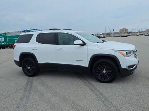 Used 2018 GMC Acadia SLT image 9