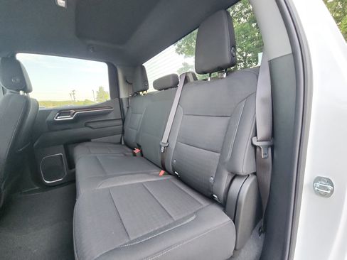 Used 2023 Chevrolet Silverado 1500 LT AWD/4WD image 19