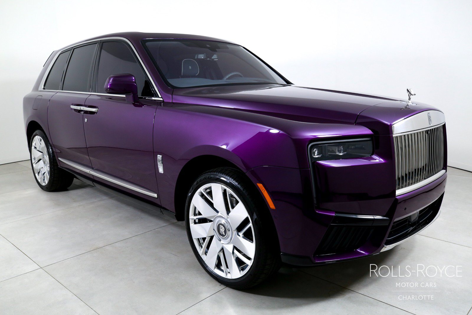 Certified 2025 Rolls-Royce Cullinan AWD/4WD image 6