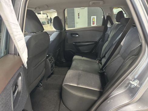 Certified 2021 Nissan Rogue SV image 28